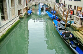 Picture of Canal in backstreets of Venice
